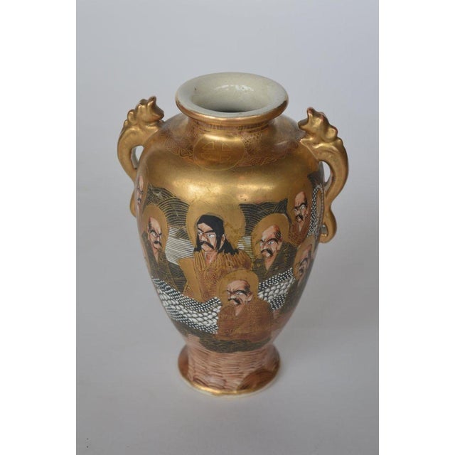 Japanese Set of Four Japanese Satsuma Earthenware Vases, Meiji–Taisho Period (1900-1920) For Sale - Image 3 of 9