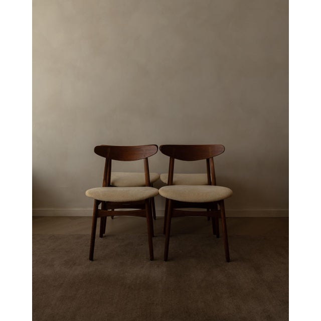 Carl Hansen & Søn CH30 Dining Chairs by Hans J. Wegner for Carl Hansen & Son, 1950s, Set of 4 For Sale - Image 4 of 18