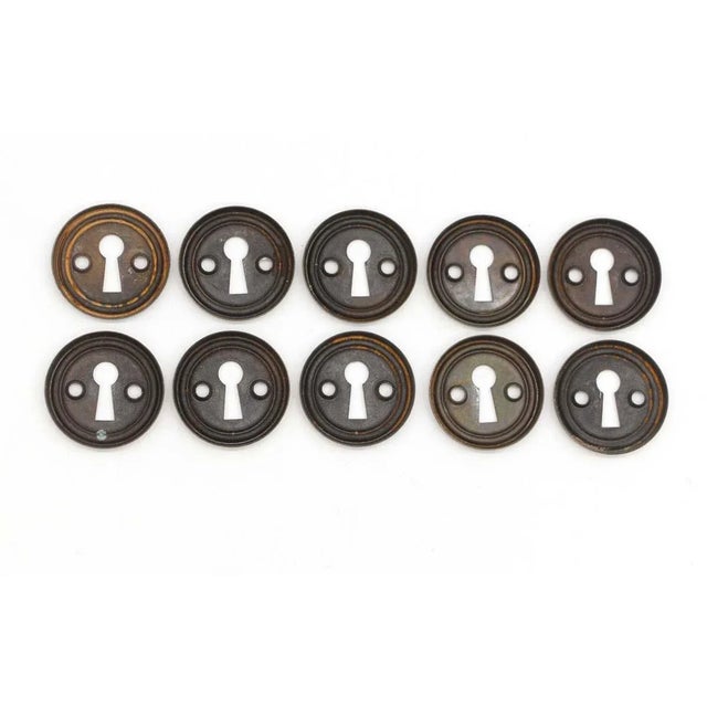 Traditional Set of 10 Vintage Circular 1.5 In. Brass Plated Steel Door Keyhole Covers For Sale - Image 3 of 6