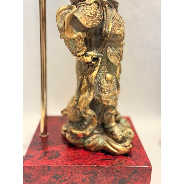 Vintage Tony Duquette Style Bespoke Parcel Gilt Guan Yu Table Lamp - Newly Painted For Sale - Image 10 of 16
