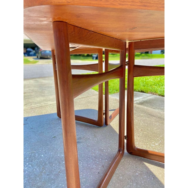 John Stuart Inc Dining Table with Two Leafs For Sale In Tampa - Image 6 of 13