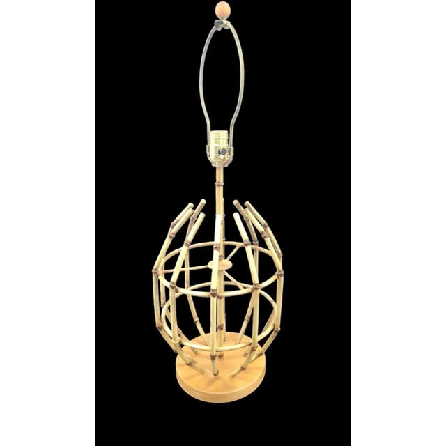 Metal Vintage Metal Faux Bamboo Cage Regency Style Table Lamp For Sale - Image 7 of 10