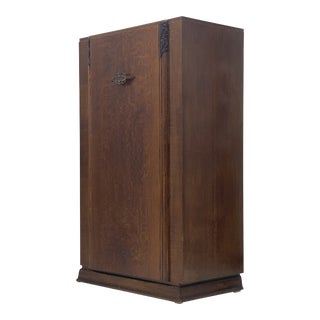 1930s Art Deco Tiger Oak English Wardrobe with Brass Hardware For Sale