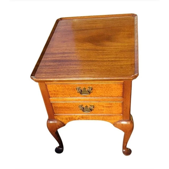 Biggs Furniture Two-Drawer Queen Anne Mahogany Side Table or Nightstand in very good Vintage condition. Measures 20" in...