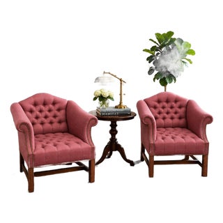 Pair of Vintage St. Timothy Tufted English Traditional Lounge Chairs – Hickory, Nc For Sale