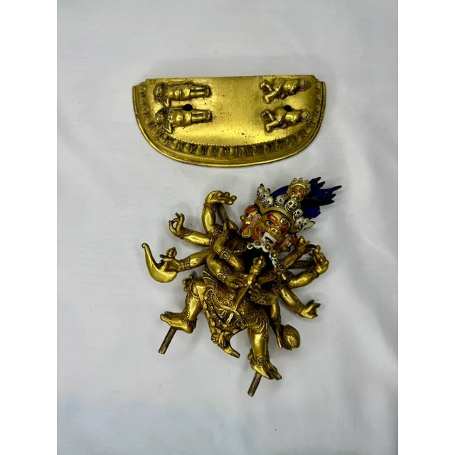 Early 19th Century Sino-Tibetan Gilt Bronze Statue of Mahakala With Consort For Sale - Image 4 of 5