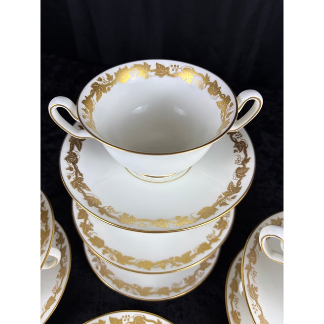 White Wedgwood Whitehall Fine Bone China Dinnerware (W4001) - Rare Soup Service & Covered Tureen Set (17-Piece Specialty Lot #2) For Sale - Image 9 of 11