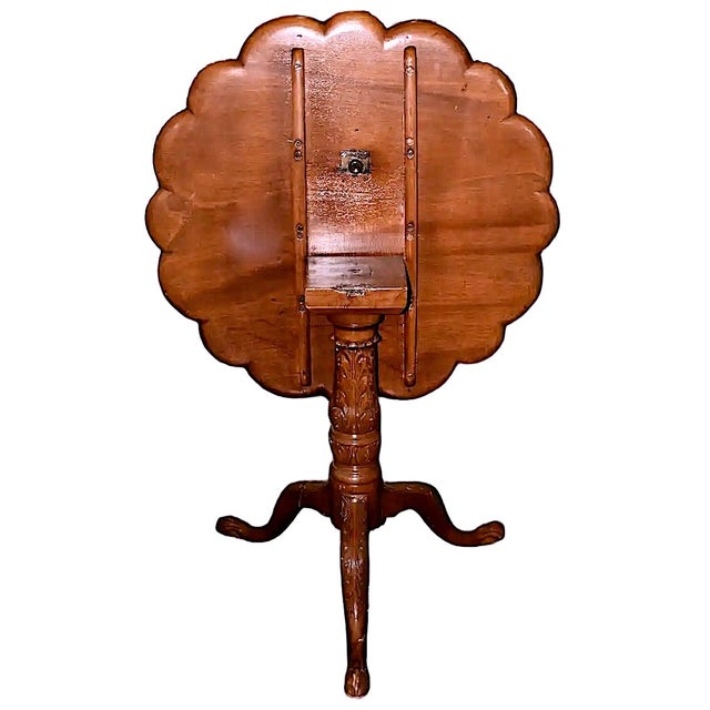 19th Century Chippendale Style Mahogany Tilt-Top Serving Table For Sale In San Francisco - Image 6 of 9
