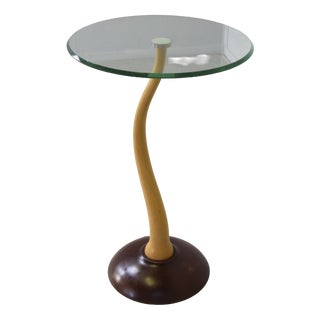 Italian Modern Sculptural Side Table in Serpentine Beech Stem and Round Glass, 1950s For Sale