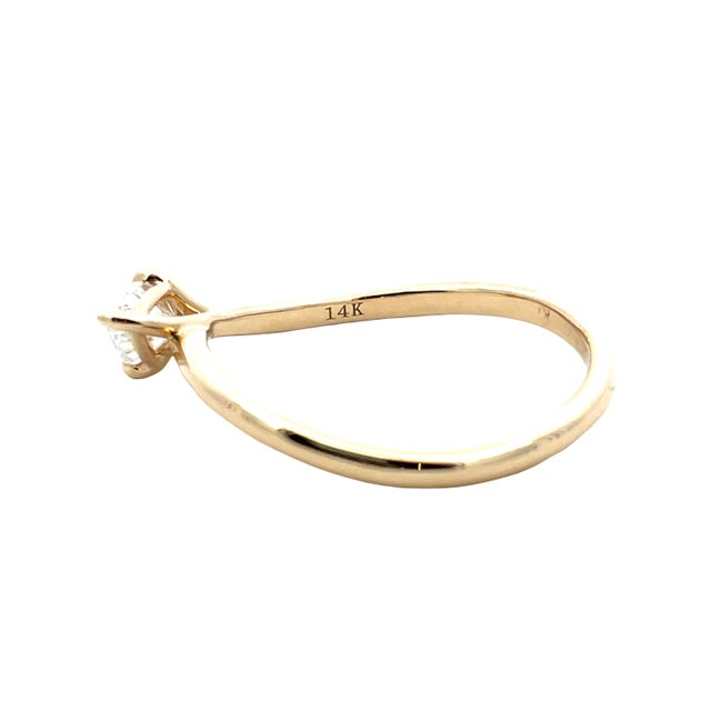 14k Yellow Gold 0.52 Carat Weight Marquise Diamond Ring, Size 6.5 For Sale - Image 4 of 5