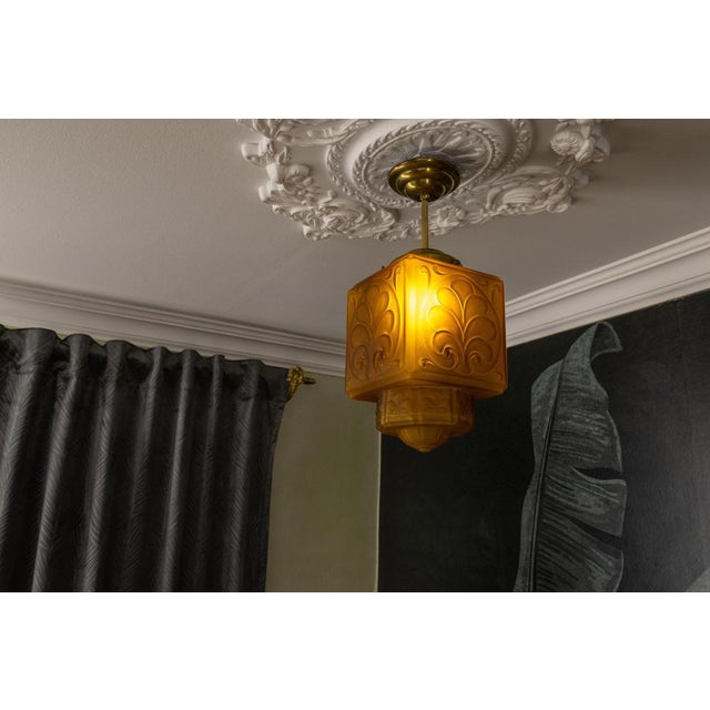 French Art Deco Pendant Light in Molded Amber Glass & Brass, 1930s For Sale - Image 3 of 18