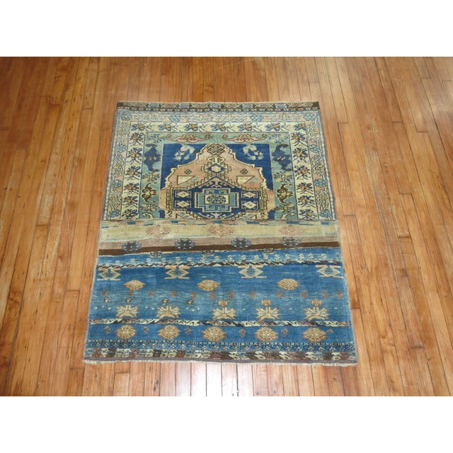 Early 21st Century Eclectic Green Denim Blue Sampler Rug, 20th Century For Sale - Image 5 of 6