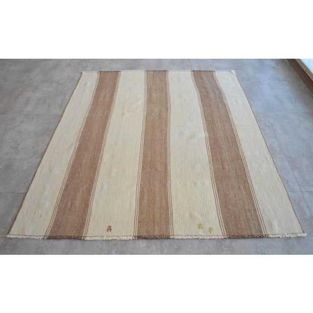 1970s Flat Weave Turkish Kilim Rug - 4'8" X 5'10" For Sale - Image 9 of 9