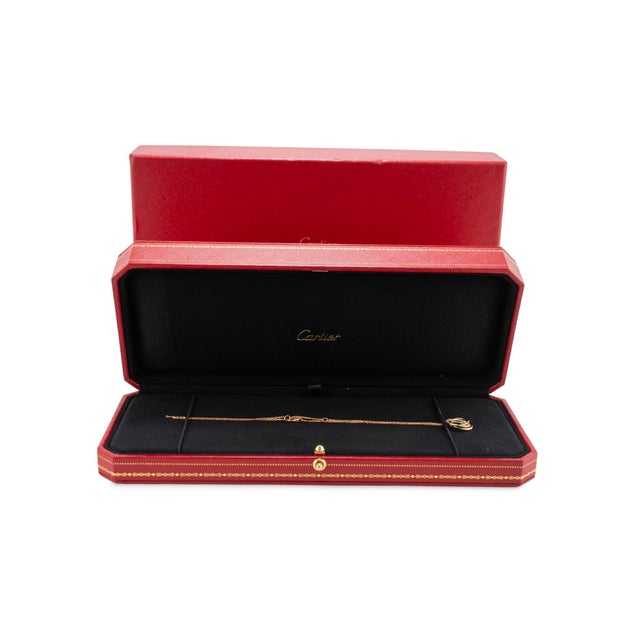 Metal Cartier Trinity on Chain Classic Model 18k Tricolor Diamonds 18cm Link Bracelet For Sale - Image 7 of 7