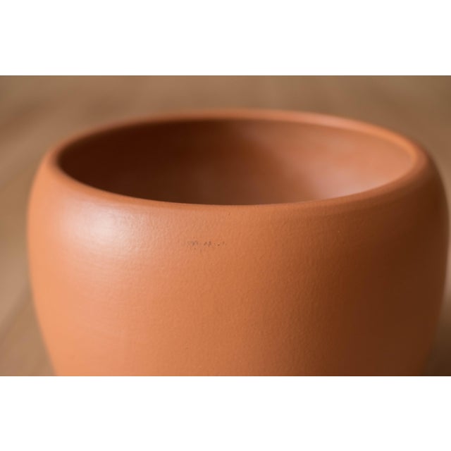 Terra Cotta Mid Century Modern California Terra Cotta Planter Pot by Gainey Ceramics For Sale - Image 8 of 10