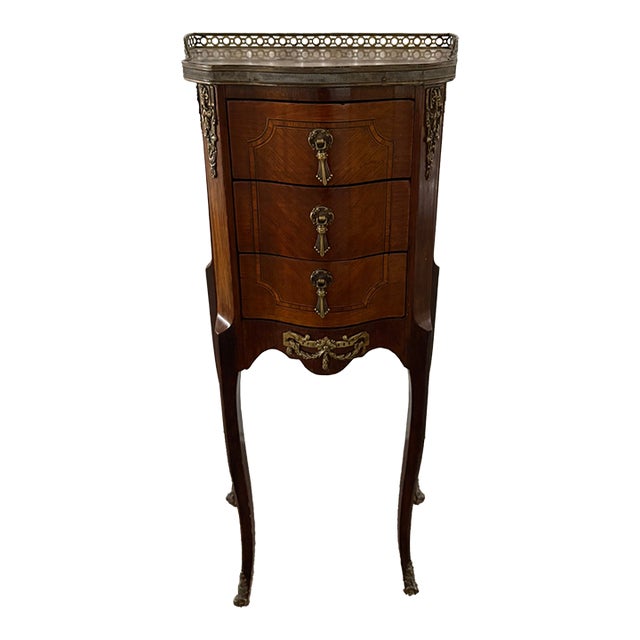 French Louis XV Style 3-Drawer Bedside / Side Table With a Marble Top and Gallery Tray, 19th Century For Sale