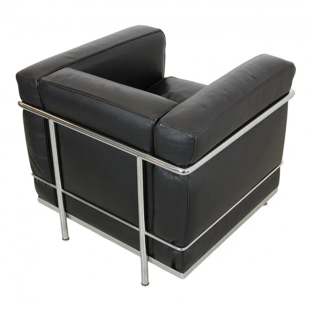 Cassina Lc2 Armchair in Black Leather by Le Corbusier for Cassina For Sale - Image 4 of 5
