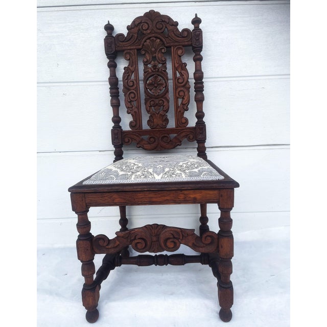 19th Century Neo-Renaissance Oak Chair For Sale - Image 6 of 18