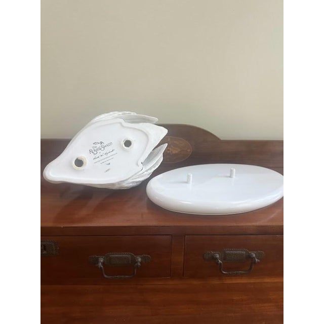 Pair of Vintage Swan Porcelain Figures on Composite Plinths For Sale In Washington DC - Image 6 of 11