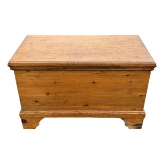19th C. Highly Detailed English Pine Blanket Chest For Sale