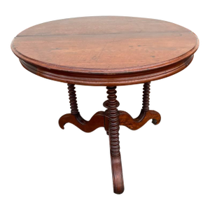 Antique Victorian Style Walnut Bobbin Supports Carved Feet Center Table