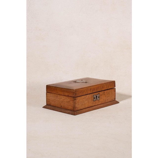 Antique English Oak Box With Shield For Sale - Image 4 of 8