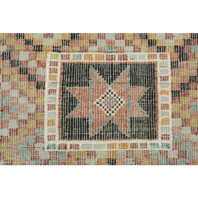 Mid 20th Century Denizli Natural Colored Kilim Rug For Sale - Image 12 of 13