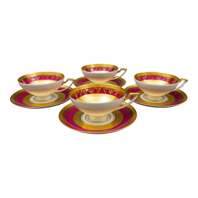 Mid 20th Century Dw Porzellan Karlsbader Wertarbeit Fuchsia Gold Encrusted Cup & Saucer Set- 8 Pieces For Sale