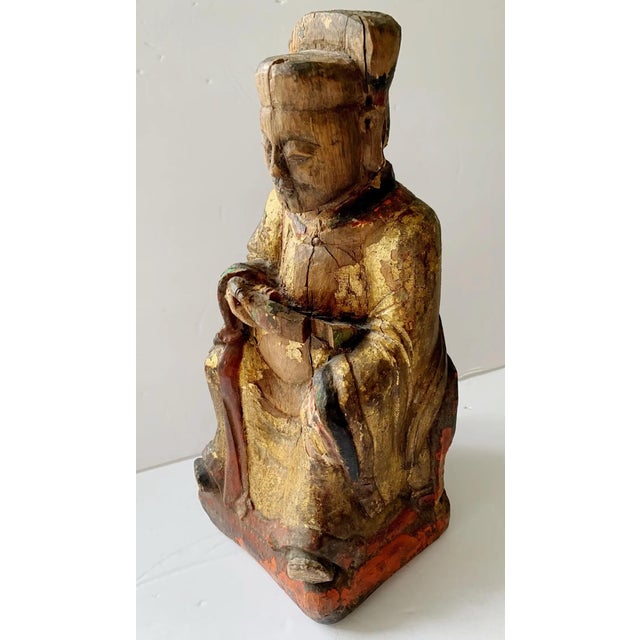 Antique Chinese Giltwood Scholar Figure – Ming/Qing Dynasty Figurine For Sale In Miami - Image 6 of 12