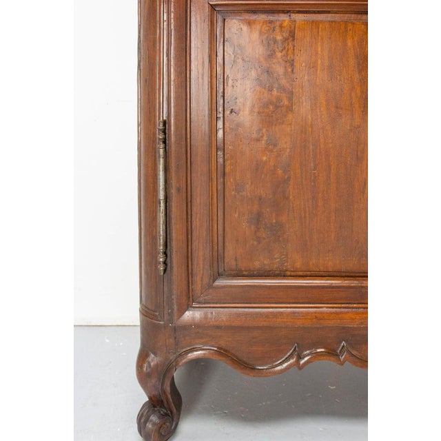French Louis XV Ash Armoire, 1700s For Sale - Image 12 of 18