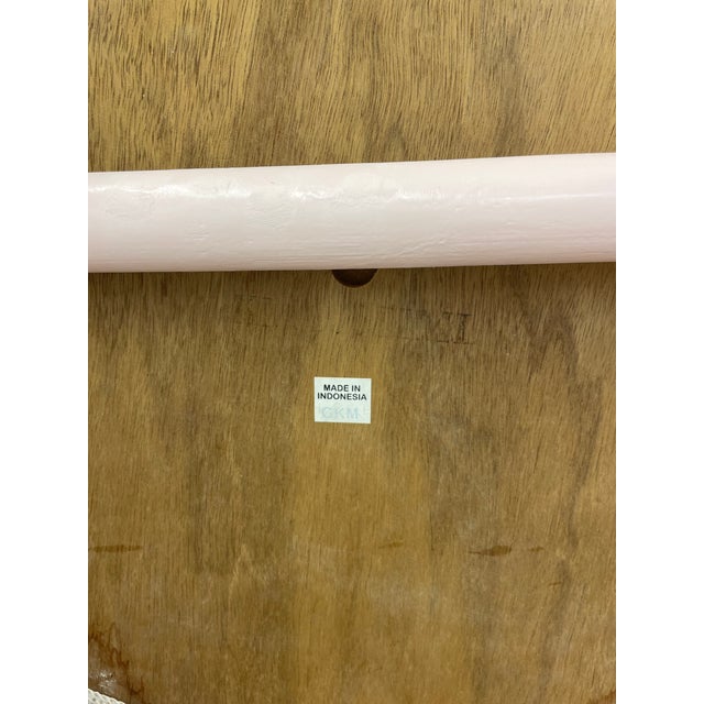 1960s Hollywood Regency Honeymoon Table Set in Georgia Pink Lacquer – Semi-Gloss Finish For Sale - Image 9 of 11