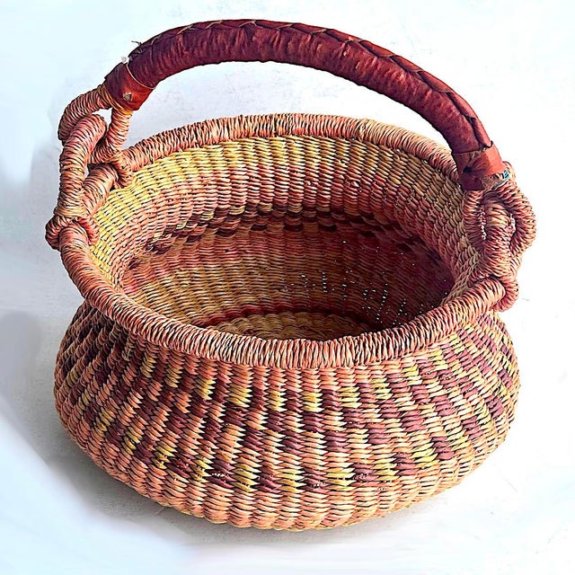 Blush African Bolga Grass Egg Basket For Sale - Image 8 of 12