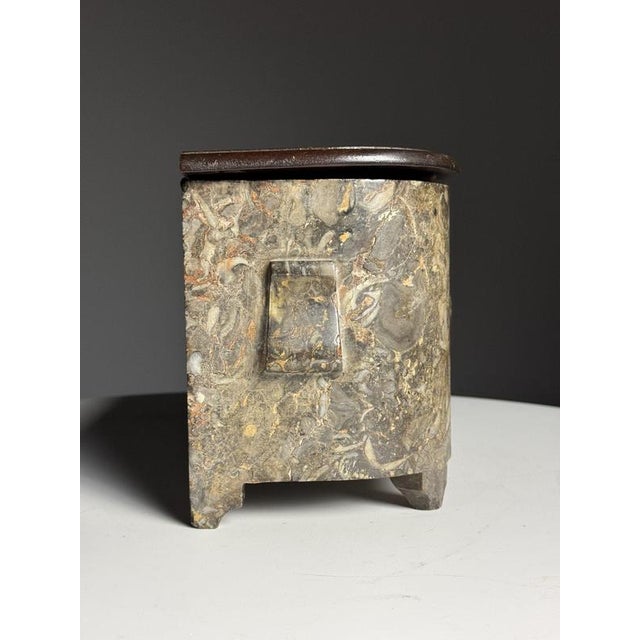 Viscera Box in Marble, 18th Century For Sale - Image 9 of 18