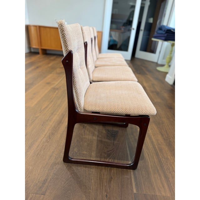 Mid-Century Modern Set of Four Danish Modern Sculptural Rosewood Cantilever Dining Chairs, Denmark, C. 1970 For Sale - Image 3 of 16