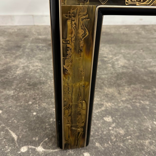 1970s Bernhard Rohne for Mastercraft Acid-Etched Brass and Black Lacquered Coffee Table For Sale - Image 11 of 12
