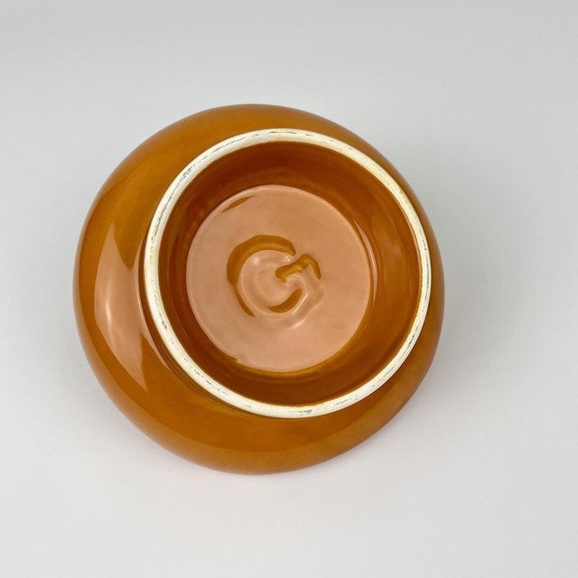 Brownish-orange ceramic trinket dish from the Italian manufacturer Gabbianelli. Embossed mark: Circa 70 Weight: 560 g...