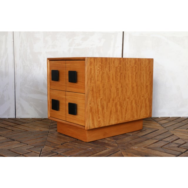 Mid-Century Pair of Nightstands by Paul Laszlo for Brown Saltman, Circa 1940 For Sale - Image 9 of 18