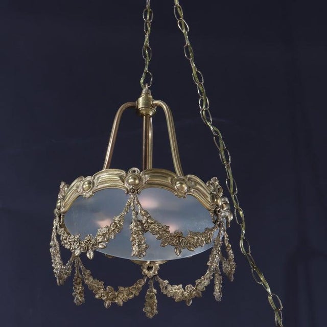 Antique Louis XIV Style Floral Drape Gilt Bronze Chandelier C1930 For Sale - Image 4 of 9