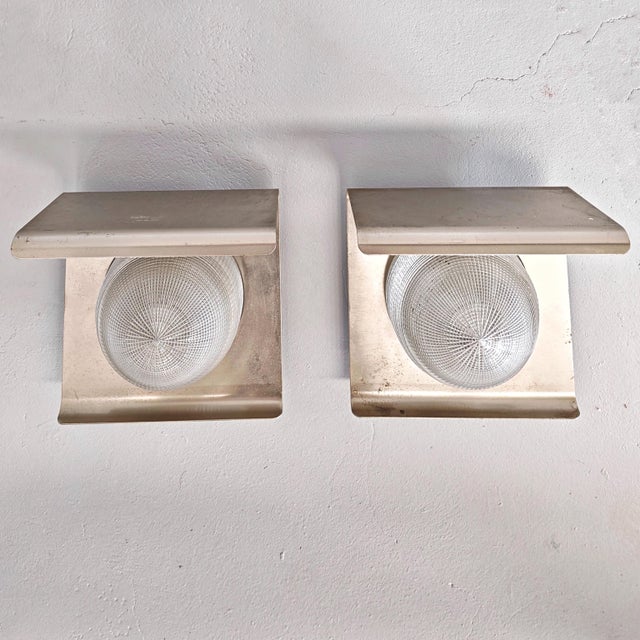 1960s Wall Lamps in Nickel-Plated Metal Sheet and Glass, 1960s, Set of 2 For Sale - Image 5 of 16