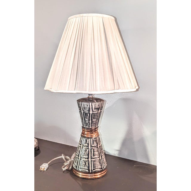Metal Mid 20th Century Hollywood Regency Atomic Age Table Lamp For Sale - Image 7 of 7