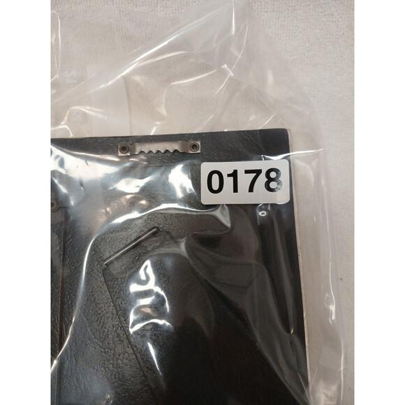 Ornate Mediterranean Wood 6.5x5 Picture Frame Carved Grape Leaves Champagne Gold For Sale - Image 14 of 14