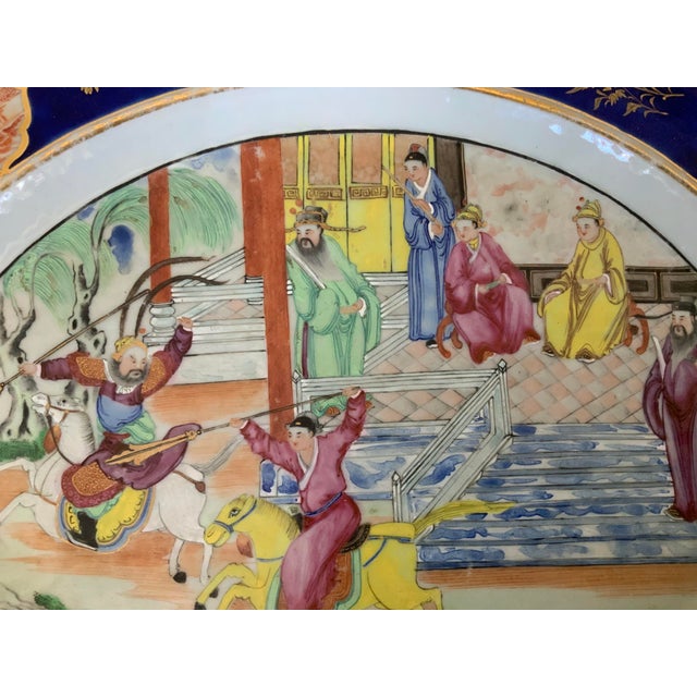 19th Century Famille Rose Chinese Export Platter For Sale - Image 4 of 7
