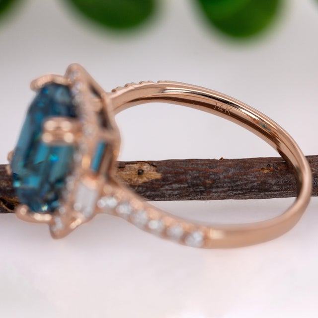 Metal 6.6Ct Blue Zircon Diamond Halo Ring in Solid 14k Gold – Emerald Cut, 10x7mm, Size 6.75 For Sale - Image 7 of 7