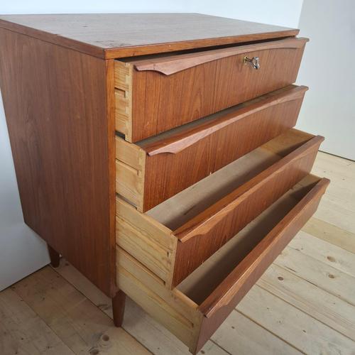 Mid-Century Modern Scandinavian Four-Drawer Chest in Teak, 1960s For Sale - Image 6 of 9