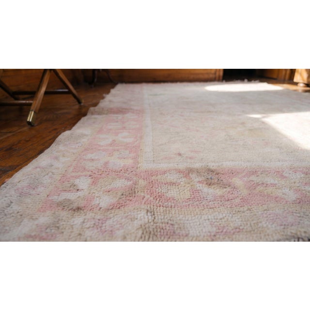 Textile 1920s Ivory Rose Floral Antique Indian Agra Cotton Rug 4' 0" X 7' 0" Handknotted Wool Carpet For Sale - Image 7 of 9