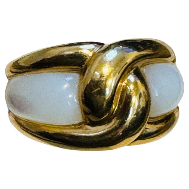 Van Cleef & Arpels Contemporary Mother of pearl “Twisted” Ring 18KY Gold Size5.5 For Sale - Image 15 of 18