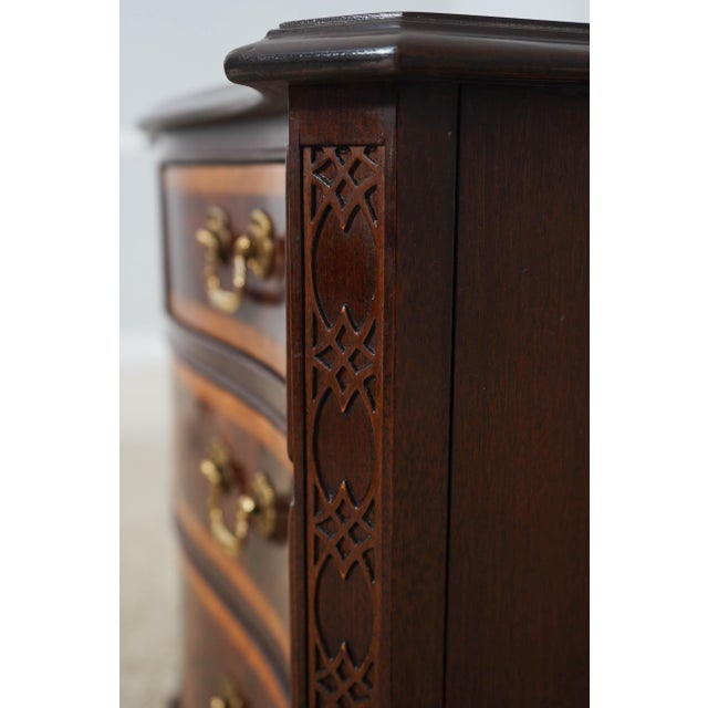 Hickory Mahogany Inlaid Serpentine Curved Front Chest For Sale - Image 13 of 18