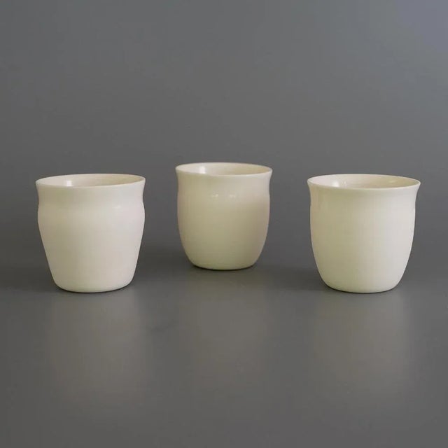 Plain Curve Cups by Studio Cúze, Set of 4 For Sale - Image 4 of 5