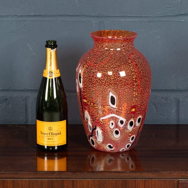 A striking Murano glass vase dating to the late 20th century, demonstrating the exceptional artistry and technical...