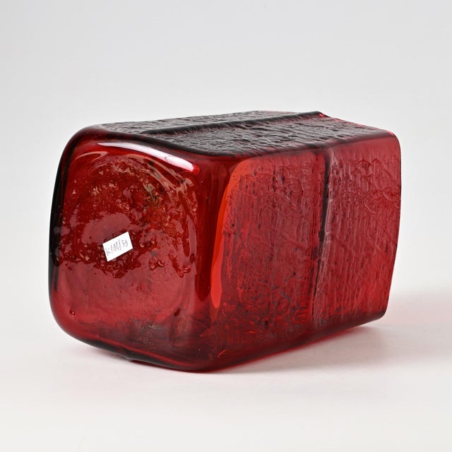 Red Swedish Red Glass Vase by Christer Sjögren for Lindshammar, 1960s For Sale - Image 8 of 12